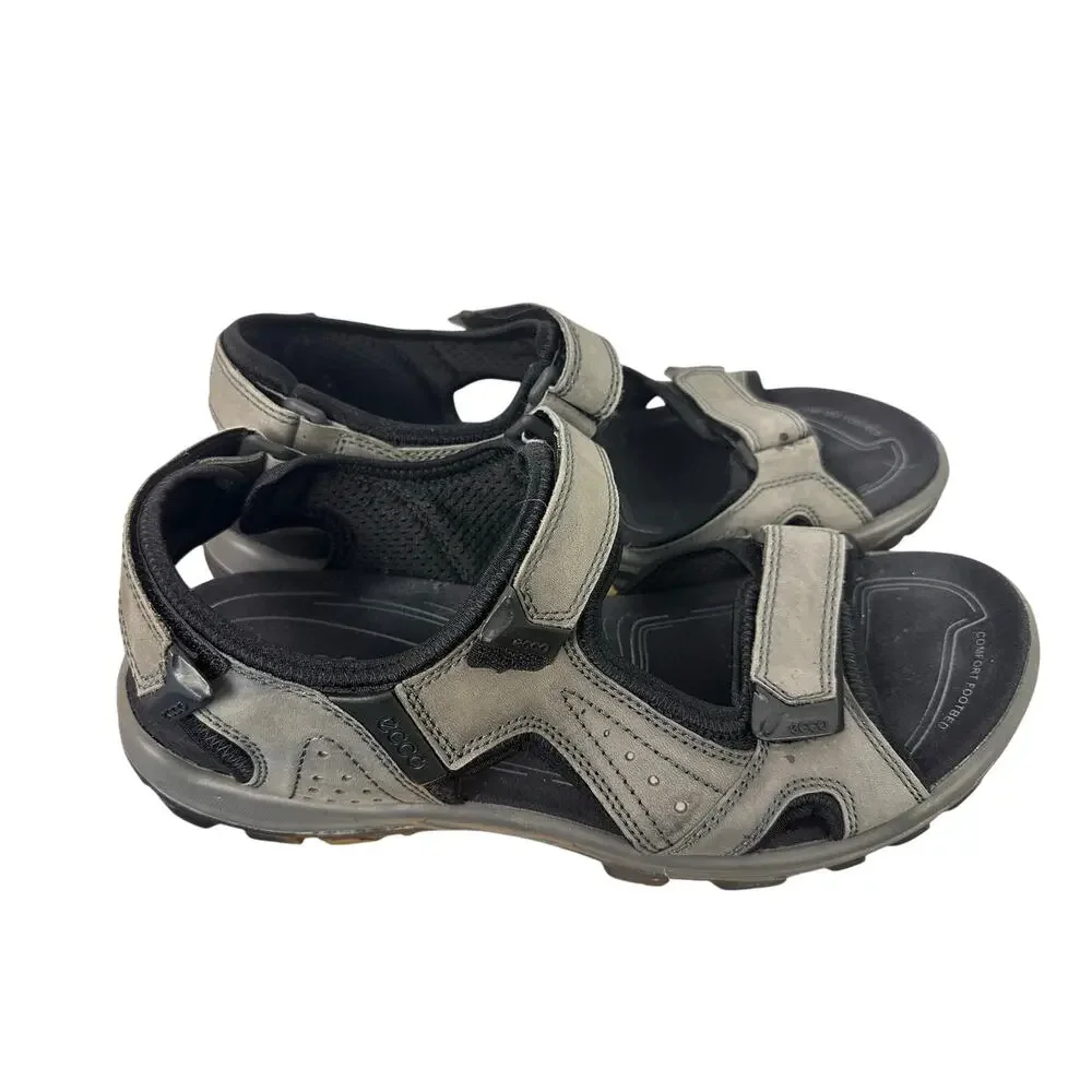 Ecco step into